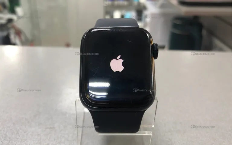 Часы  Apple Watch SE 40mm