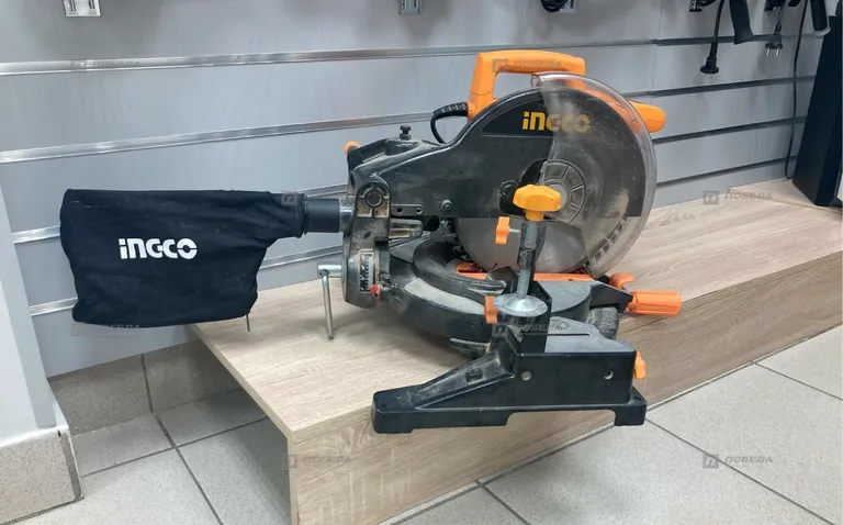 Торцовочная пила INGCO BMS18001