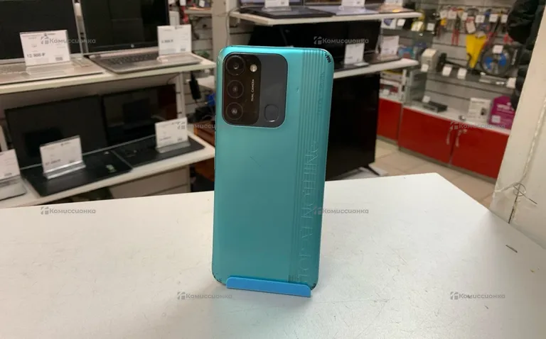 Tecno Spark 8c 4/64 ГБ
