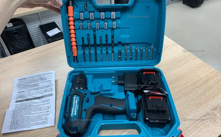 Шуруповерт Makita реплика