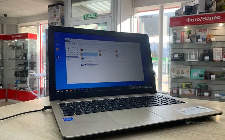 Ноутбук  ASUS (Celeron N3060)