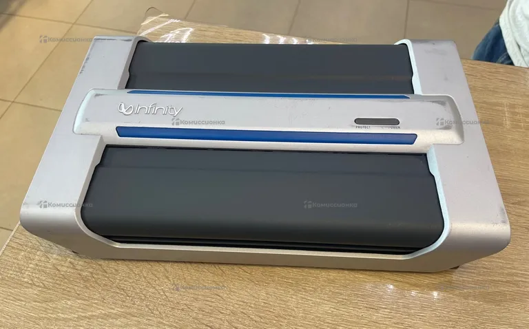 Моно-Усилитель  Infinity 1600a