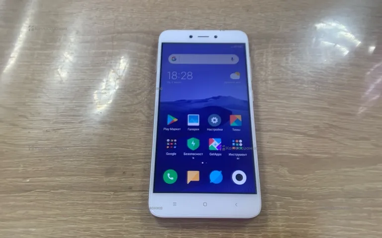 Xiaomi Redmi 4X 2/16 ГБ