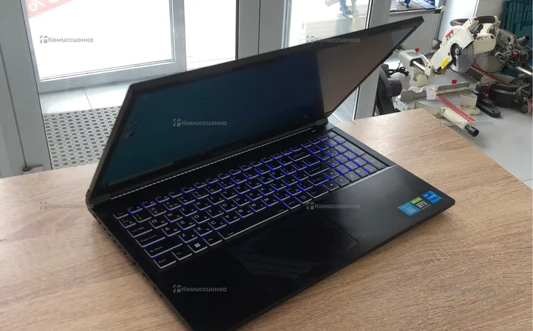 Ноутбук  Gigabyte g5 (3050)