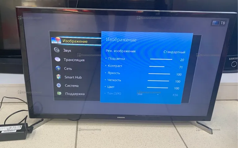 Телевизор Samsung UE32J4500AK