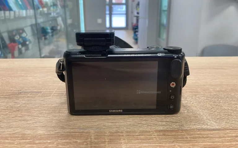 Фотоаппарат  Samsung nx2000