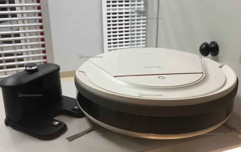 Пылесос  midea vcr03w