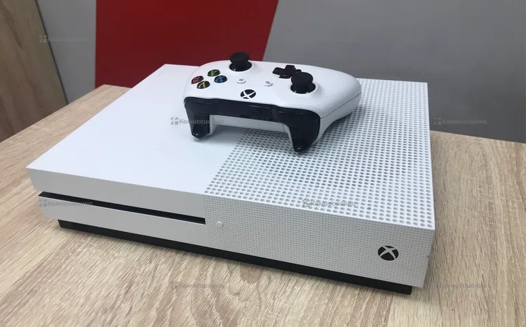 Приставка Xbox One S 512 GB