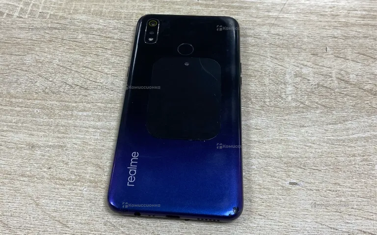 Realme 3 3/32 ГБ