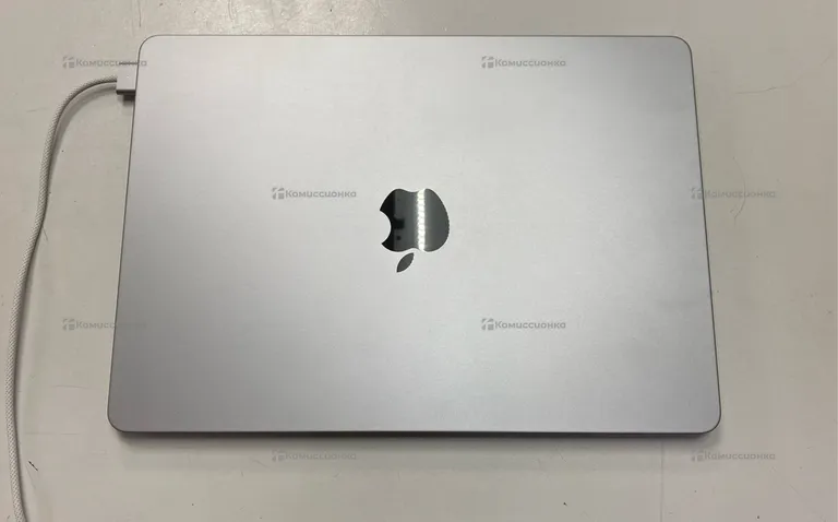 MacBook Air M2 2022г