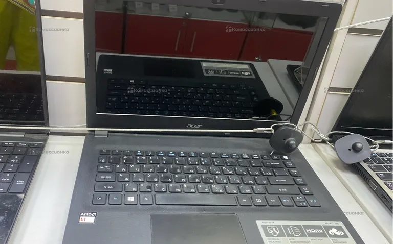 Ноутбук Acer Es1-422-256J
