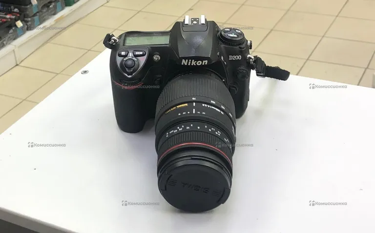 Фотоаппарат  Nikon d200