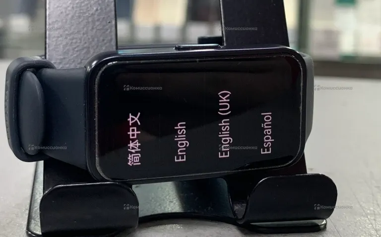 Часы  Huawei band 8