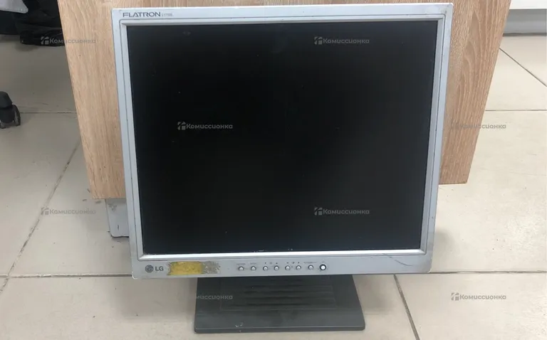 Монитор LG LB700G