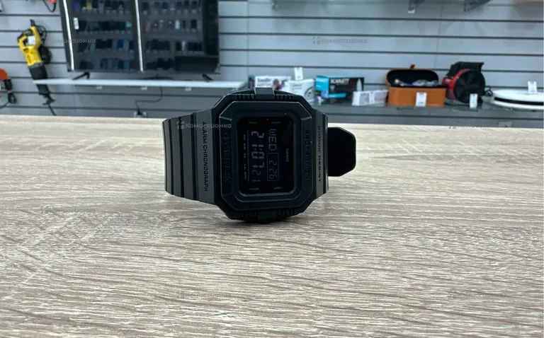 Часы  Casio G-shock DW-05500BB
