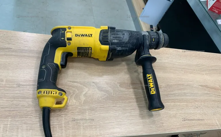Перфоратор dewalt D25134K