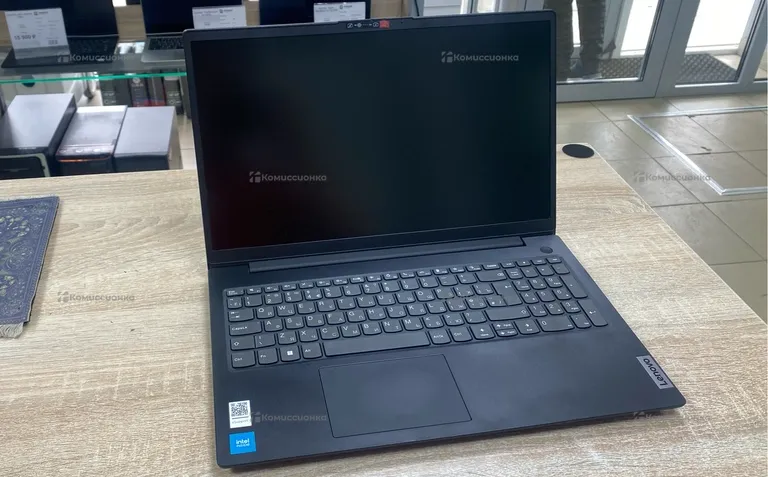 Ноутбук LENOVO V15 G2 IJL