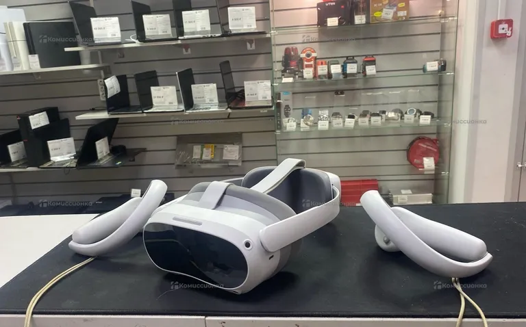 Приставка vr Pico 4