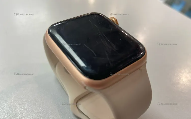Часы Apple Watch SE 2023 40mm