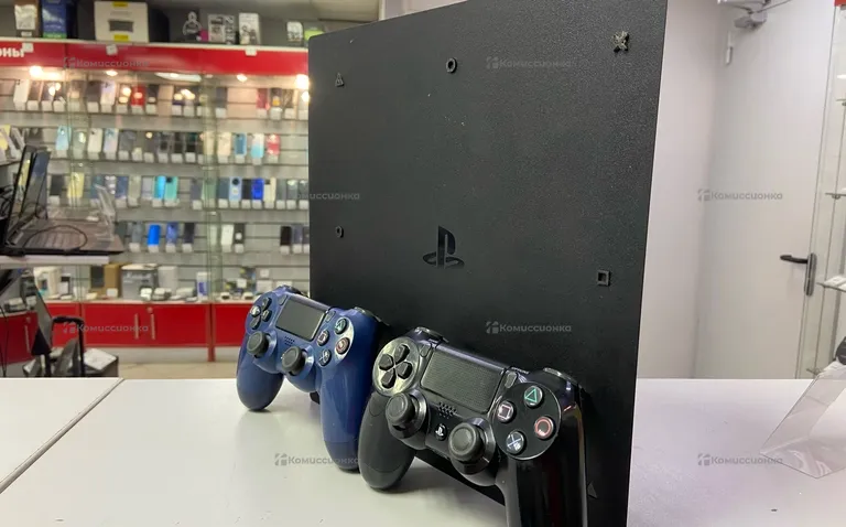 Приставка PS4. pro 1tb