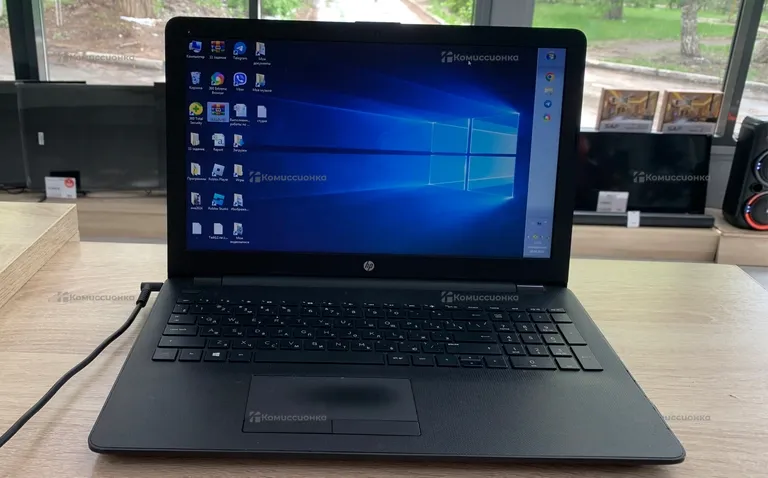 Ноутбук HP Laptop 15-rb0xx