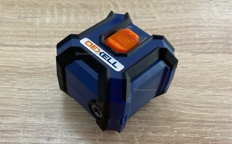 Лазерный уровень Dexell NLC02