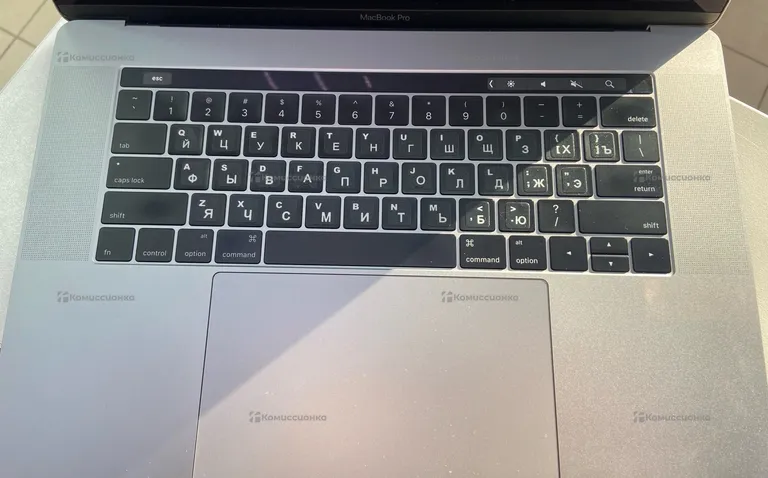 Ноутбук MacBook Pro 2016г