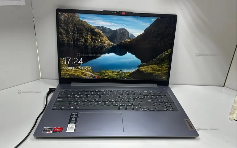 Ноутбук  Lenovo Ideapad Slim