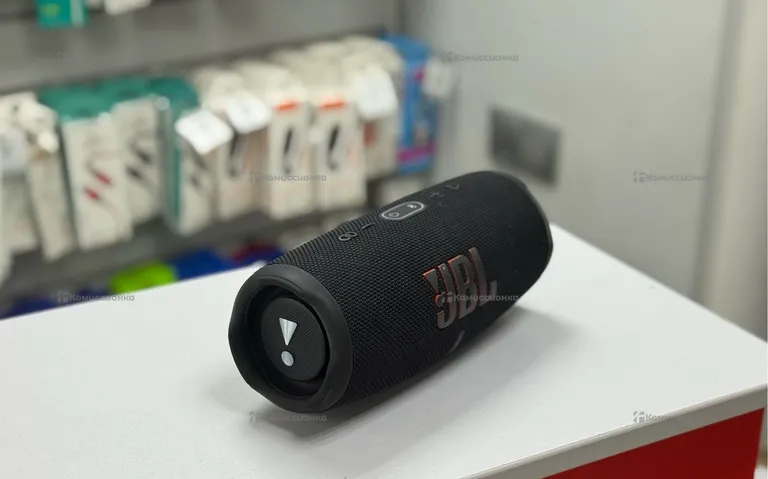Колонка JBL Charge 5