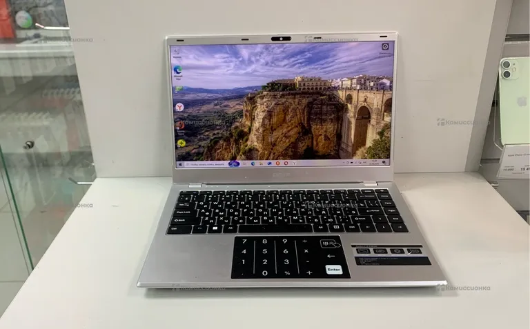 Ноутбук dexp aquilion c14-icw300