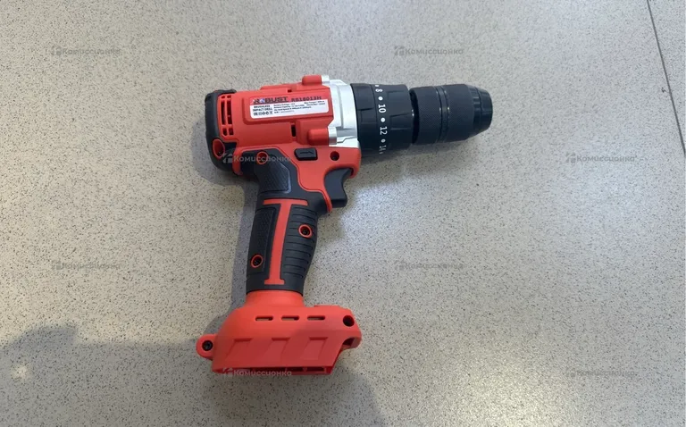 Шуруповерт Robust RB18013H