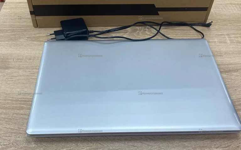 Ноутбук String Celeron N4000