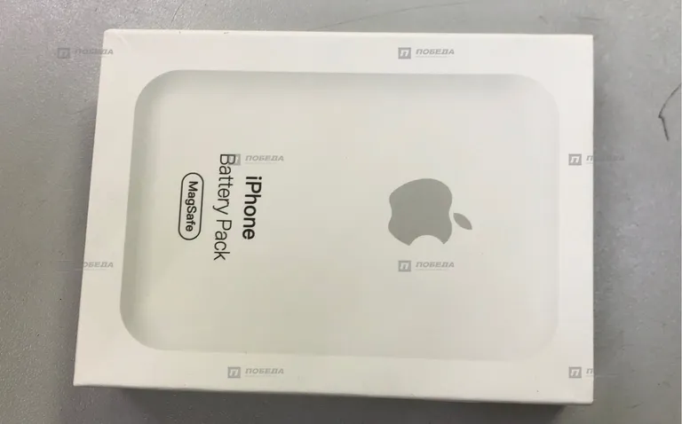 Повербанк apple
