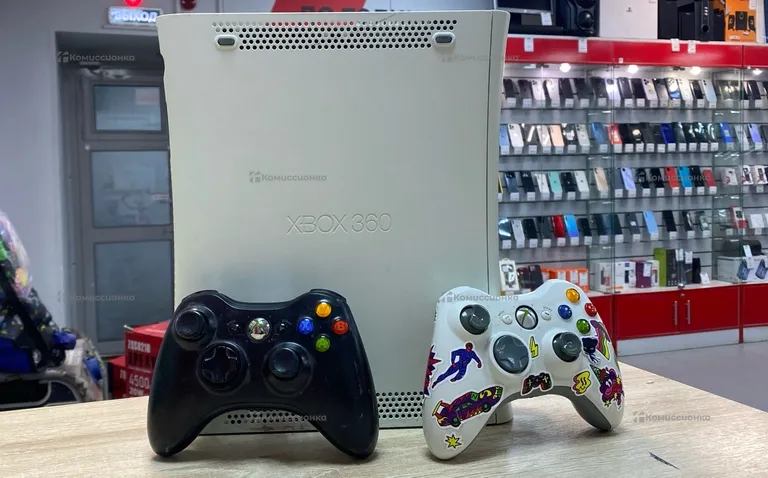 Приставка Xbox 360