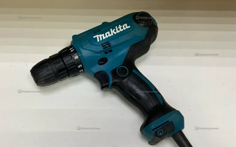 Дрель Makita DF0300