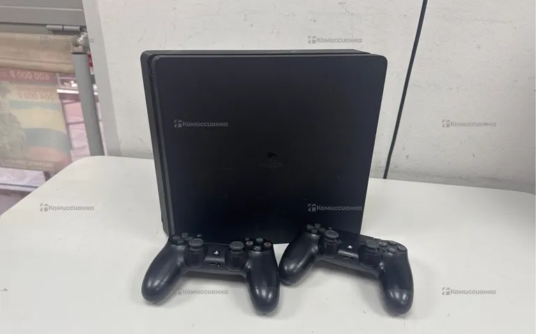 Приставка PS4. PS 4 slim 500gb