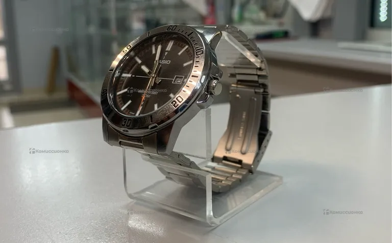 Часы  Casio