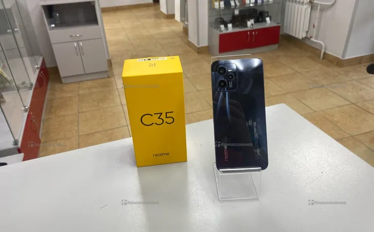 Realme c35