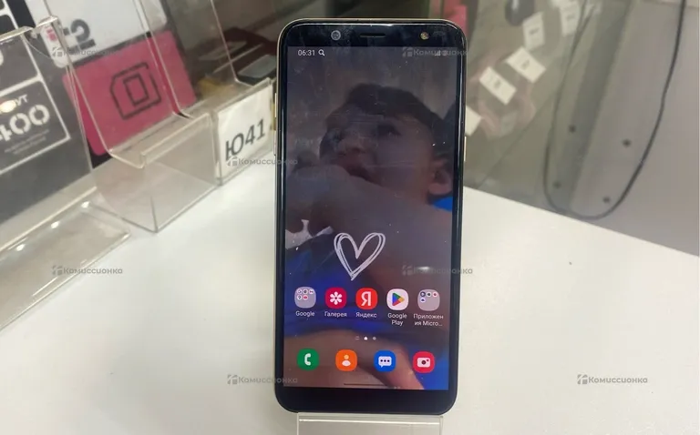 Samsung Galaxy A6 3/32 ГБ