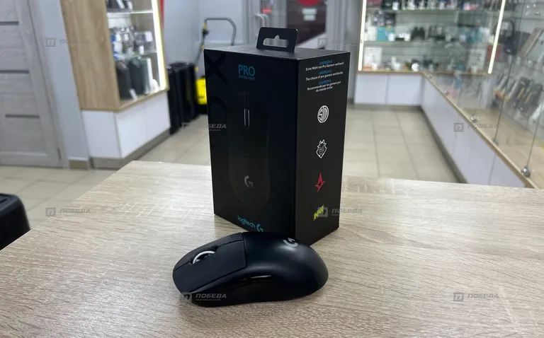 Мышь Logitech superlight pro