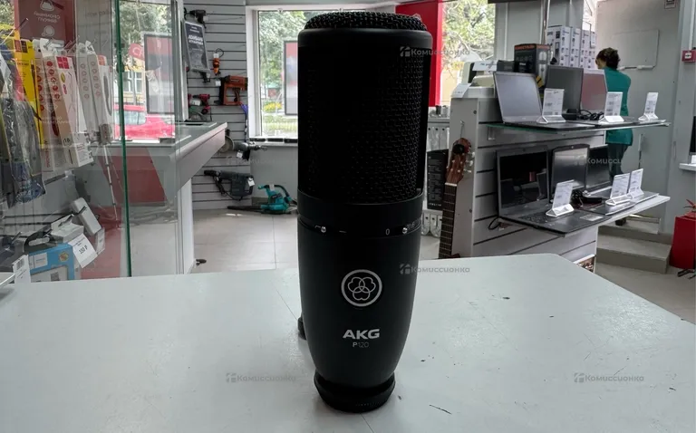 Микрофон AKG P120