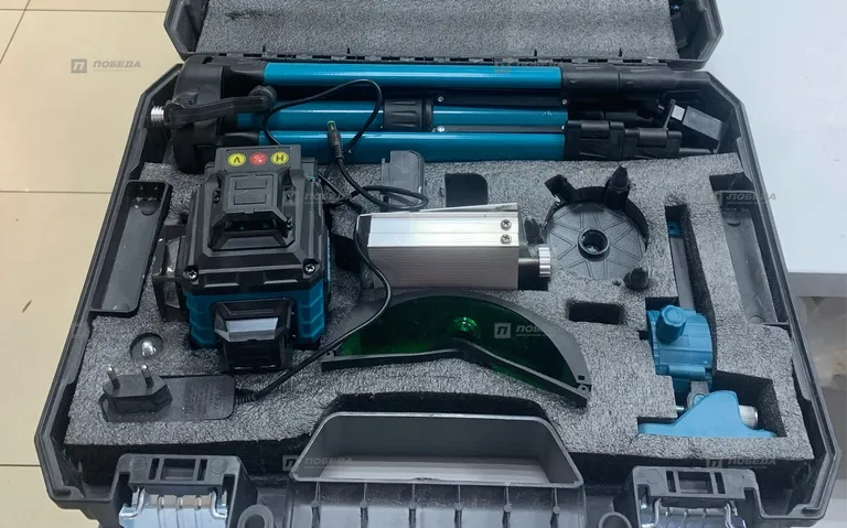 Лазерный уровень Makita 4D 16 lines rep.