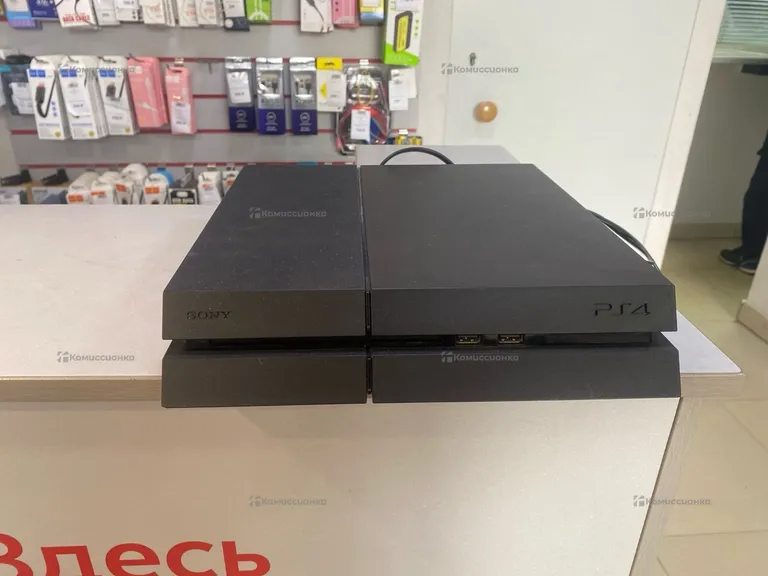 Приставка PS4. fat 500 Gb