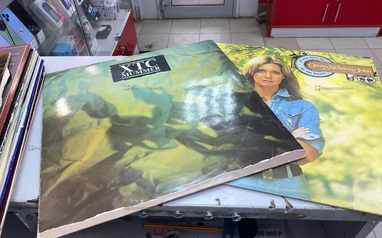 Винил Olivia Newton и XTC MUMMER
