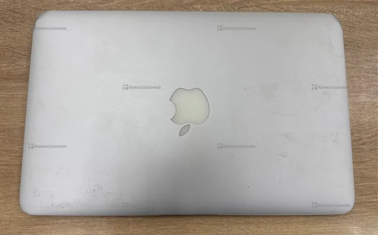 Ноутбук  MacBook Air 11 2011