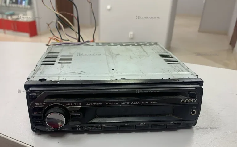 Автомагнитола  Sony SDX-GT227EE