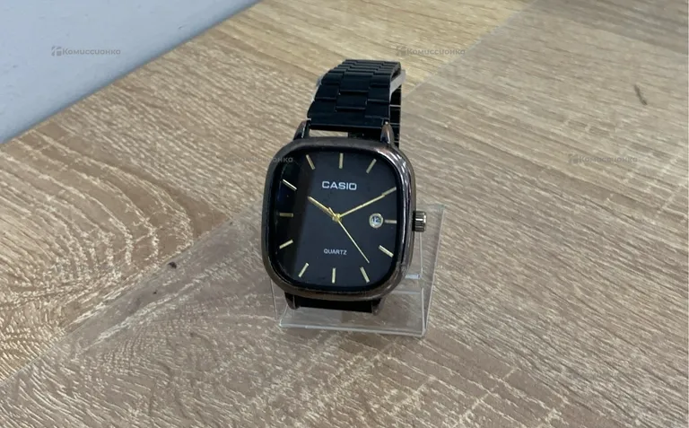 Часы  Casio