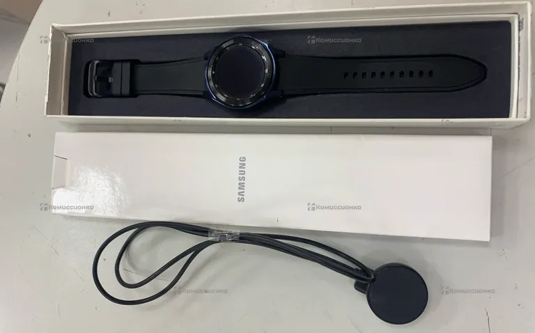 Часы Samsung Galaxy Watch 4 Classic