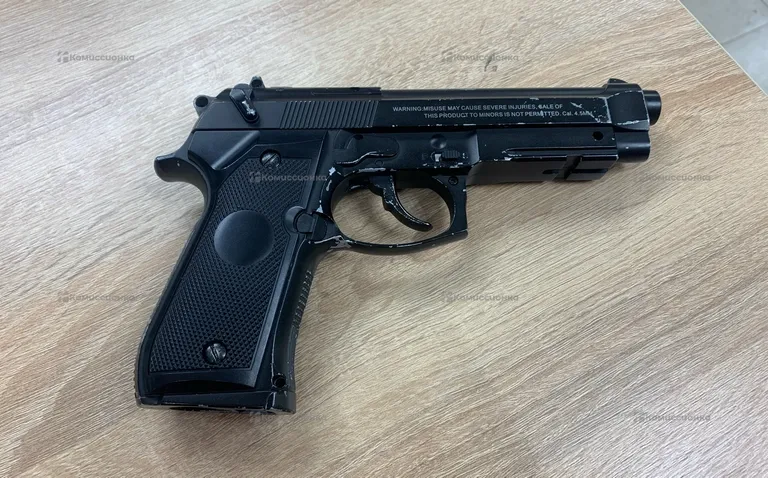 Пневматический пистолет stalker s92me