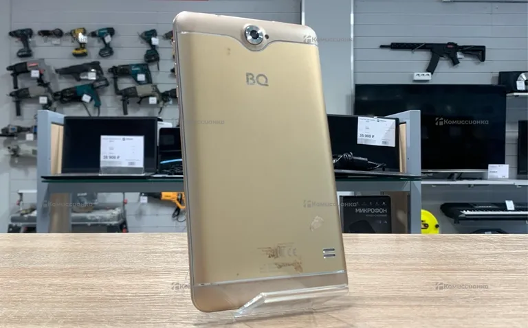 Планшет BQ BQ-7040G.